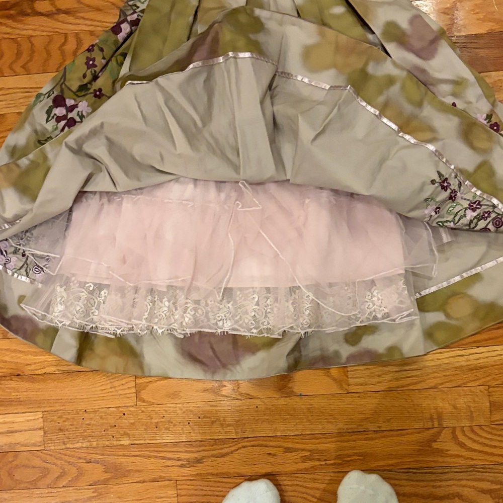 Floreat Dress with Olive and Plum Floral Design - Picture 6 of 6